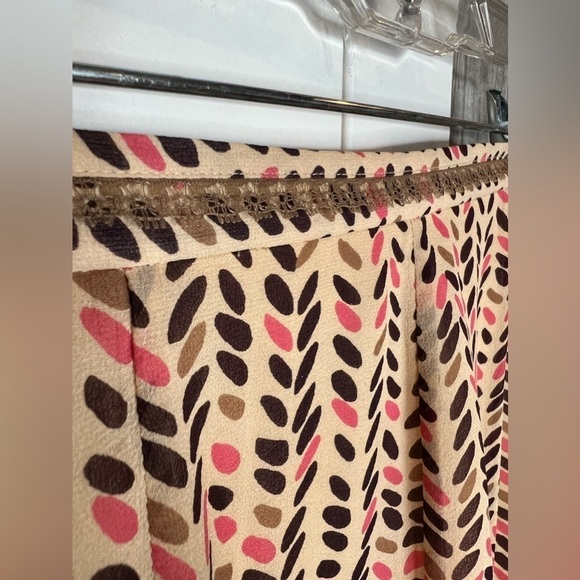 B6.16 The Limited Printed Fully Lined Sheer Vintage Look Skirt 0 - Picture 5 of 12